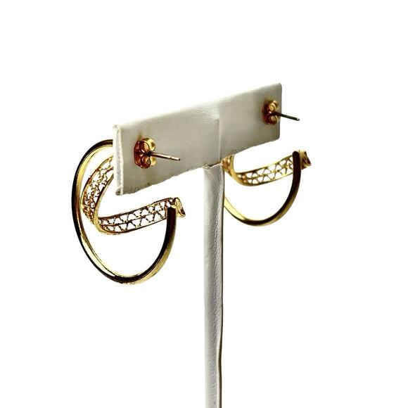 Hoop Earrings Gold Tone Swoop Cutout Spiral Unique Artistic Swirl Filigree Post - Picture 3 of 9